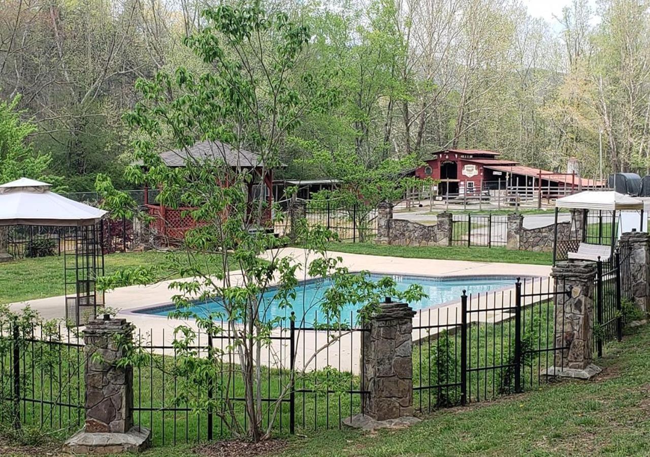 Forrest Hills Mountain Resort Далонега Экстерьер фото