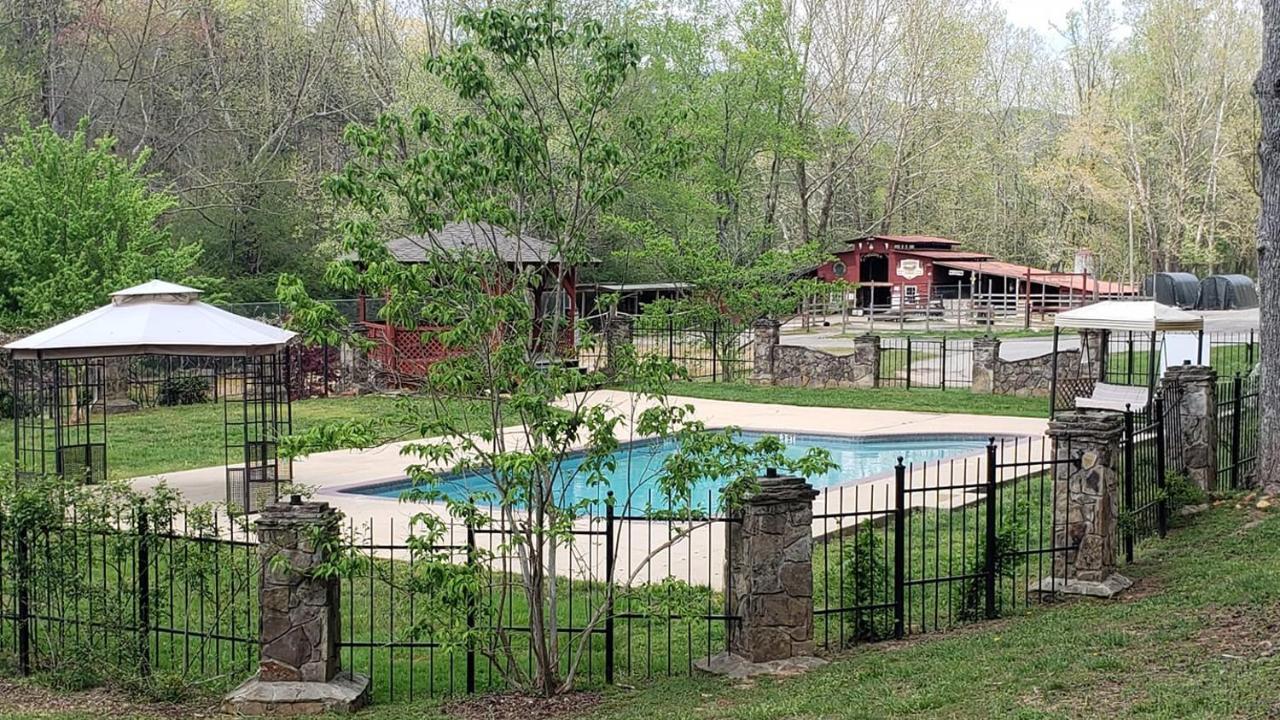 Forrest Hills Mountain Resort Далонега Экстерьер фото